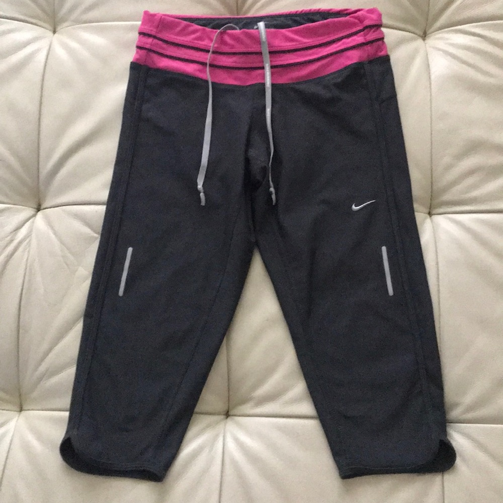 Nike Dri Fit Zipper Pocket Leggings